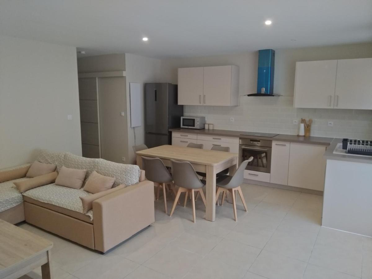 Appartement Meuble Proche De Cassis โรกฟอร์ต-ลา-เบดูล ภายนอก รูปภาพ