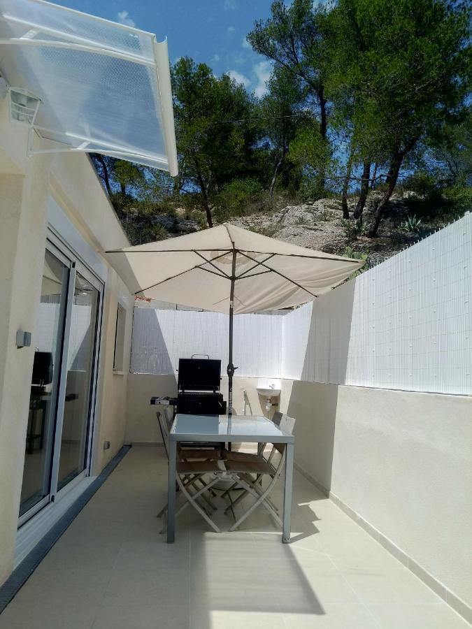 Appartement Meuble Proche De Cassis โรกฟอร์ต-ลา-เบดูล ภายนอก รูปภาพ